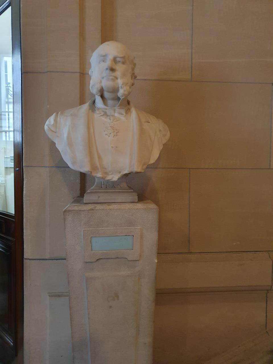 Jules Péan's bust, Académie Nationale de Médecine, Paris (by Magdalena Mazurak).jpg